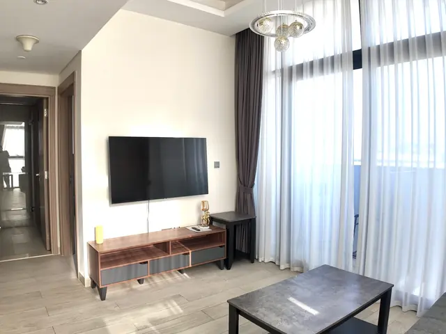 Appartement 1 chambre à louer à Azizi Riviera 12