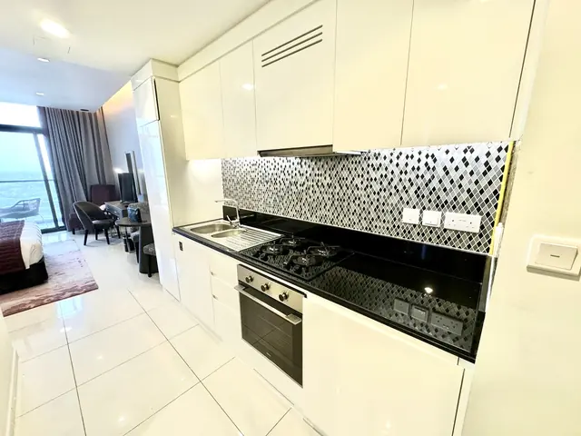 Studio Lumineux à Louer à Business Bay