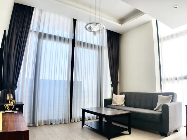 Appartement 1 chambre à louer à Azizi Riviera 12