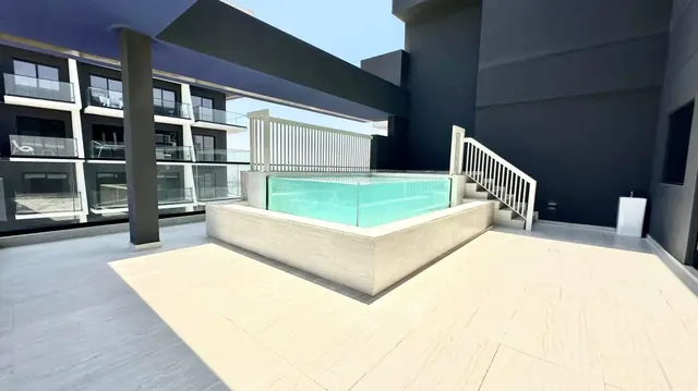 Penthouse avec Piscine de 2 appartements à Jumeirah Village Circle