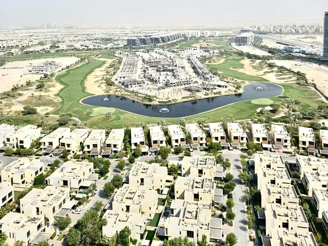 Superb Golf View Studio, Damac Hills